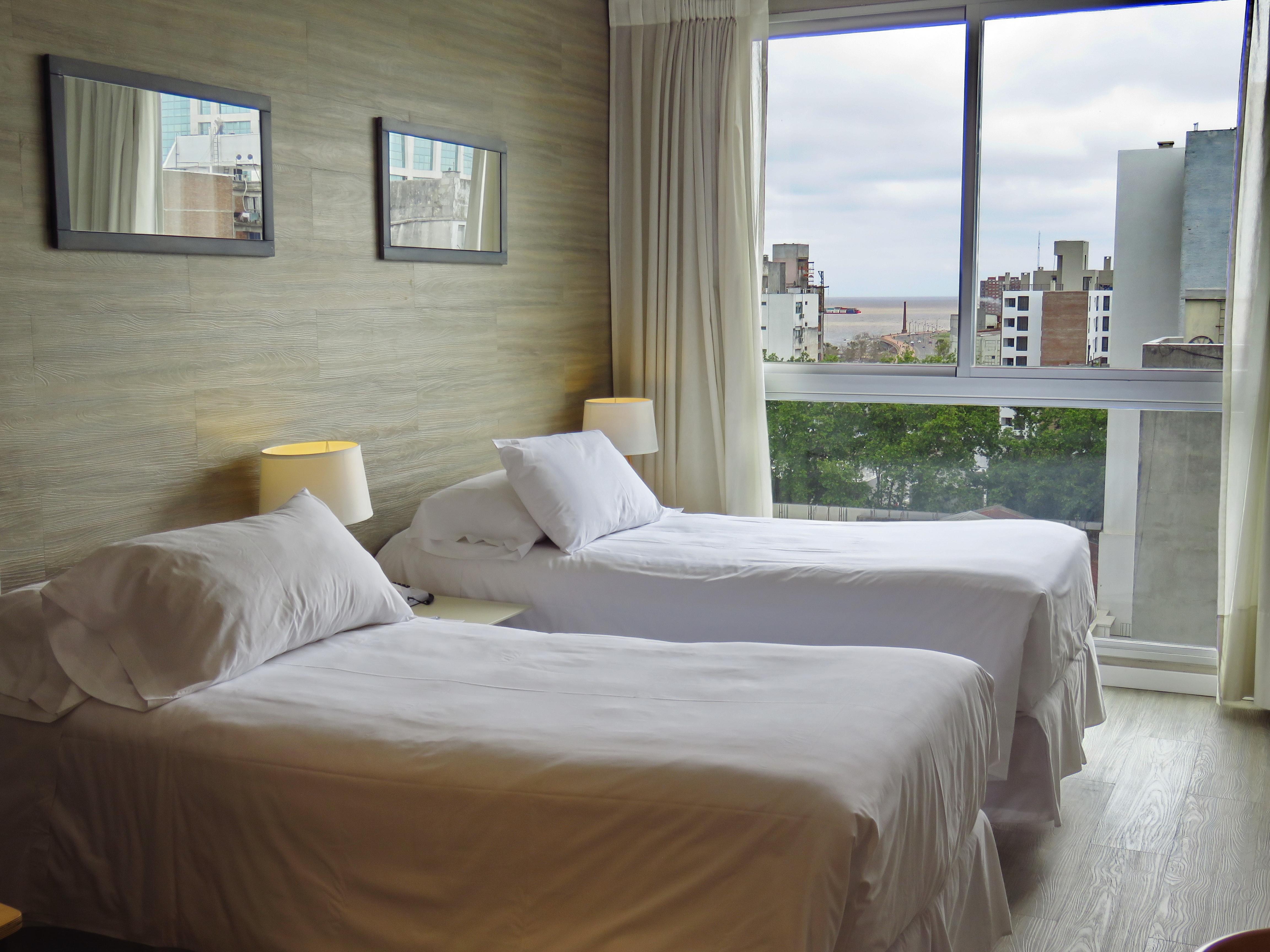 Smart Hotel Montevideo Bagian luar foto
