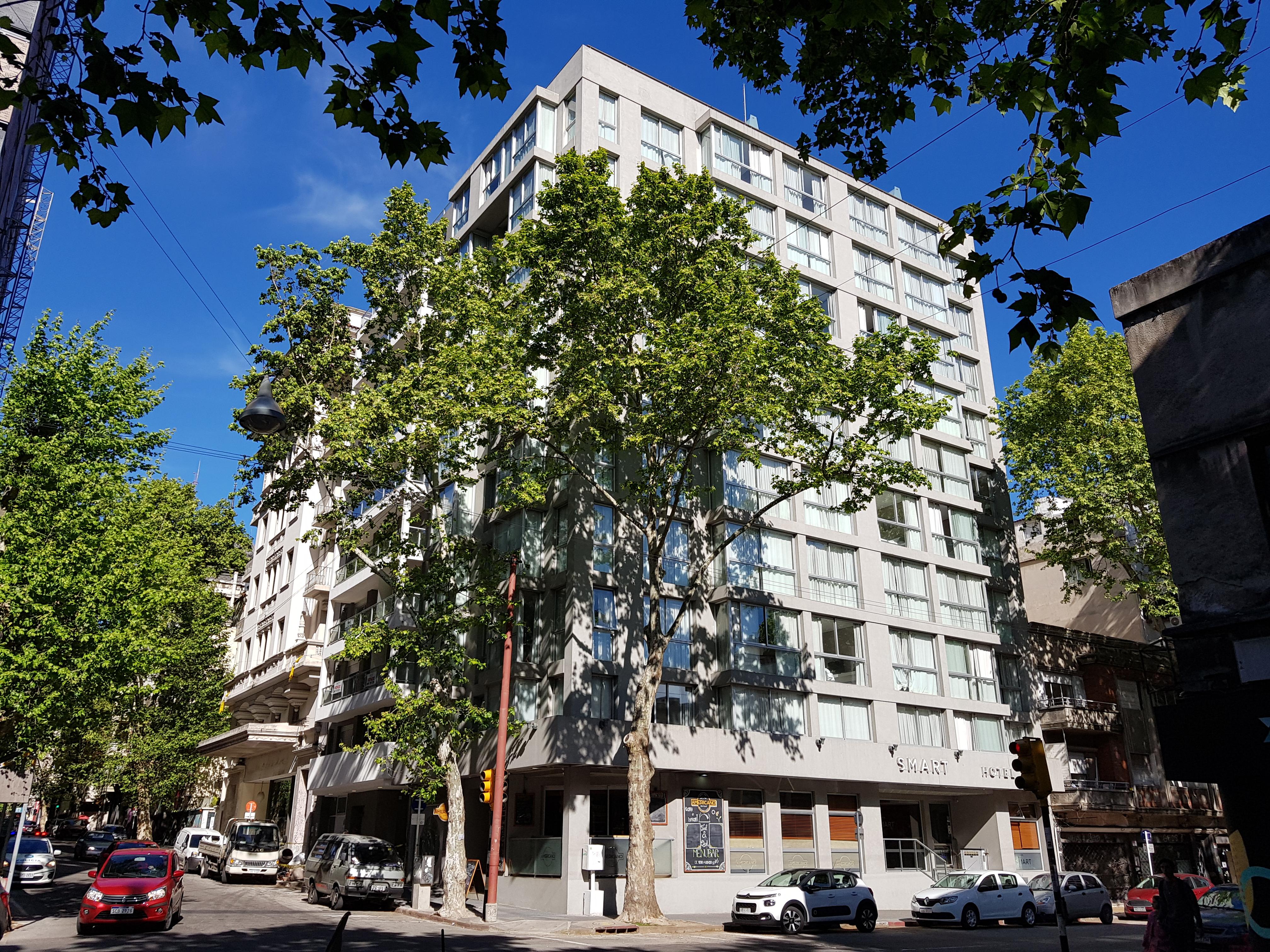 Smart Hotel Montevideo Bagian luar foto
