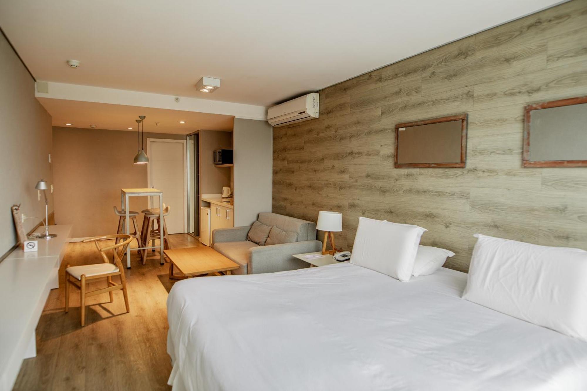 Smart Hotel Montevideo Bagian luar foto